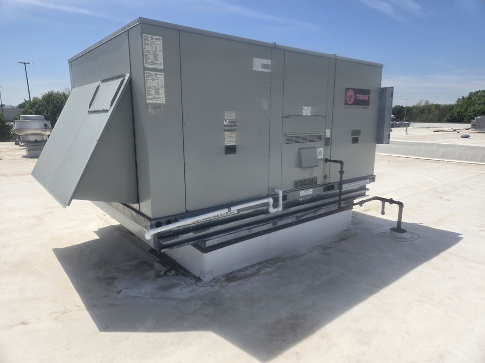 Commercial rooftop HVAC unit